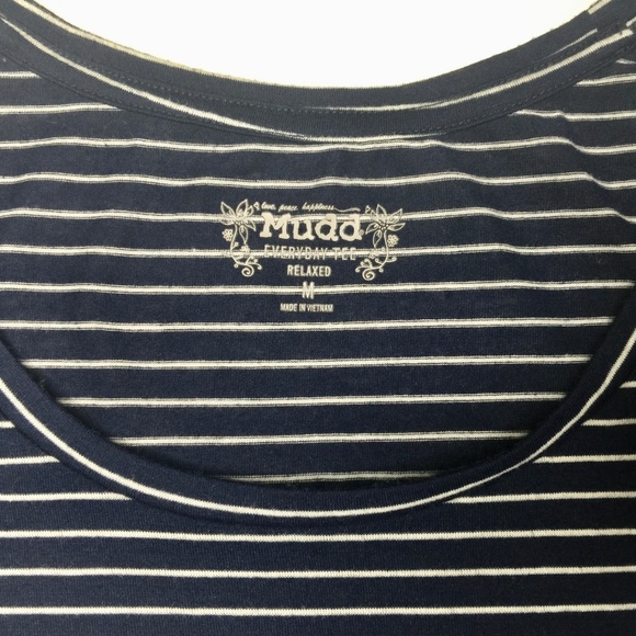 Mudd Relaxed Every Day Tee Sz M Navy Blue Striped - Picture 2 of 8